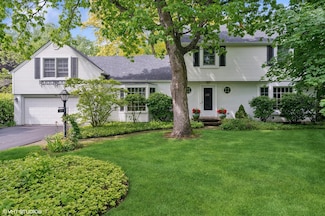 800 Longwood Dr, Lake Forest, IL 60045