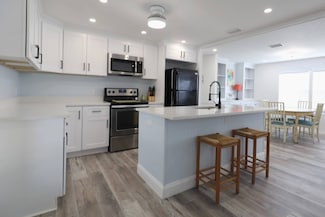 59 Pedro Ct, Fort Myers, FL 33908