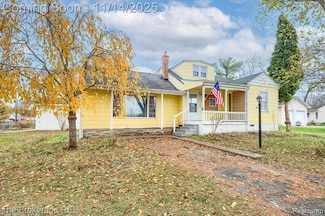 6449 Lapeer Rd, Burton, MI 48509