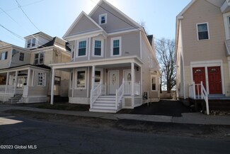 13 Swan St, Schenectady, NY 12307