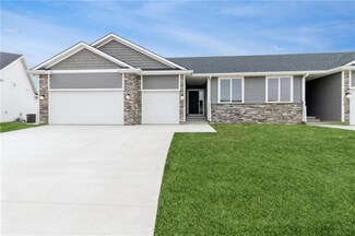5510 NE Creek Ridge Dr, Ankeny, IA 50021