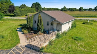 103 Kappell Dr, Neenah, WI 54956