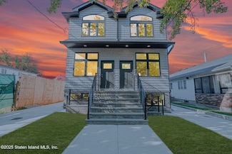 418 Alter Ave, Staten Island, NY 10305