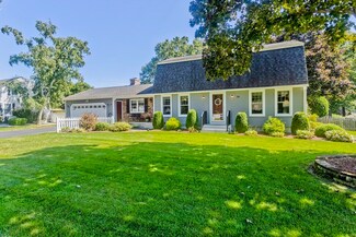 26 Morningside Cir, Feeding Hills, MA 01030