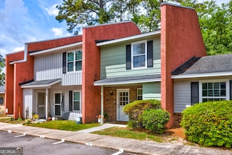 39 Helmsman Ct, Savannah, GA 31410