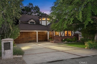 4031 Meadow Lark Dr, Calabasas, CA 91302