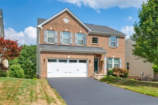 108 Beechwood Cir, Coraopolis, PA 15108