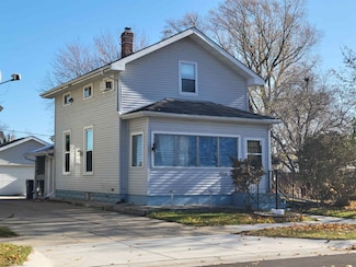 544 N Chatham St, Janesville, WI 53548