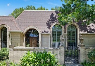 2 Nobhill Dr, Greenville, TX 75402