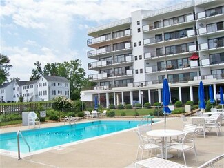 128 Prince St Unit 205, Tappahannock, VA 22560