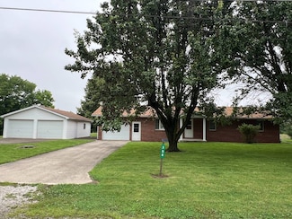 354 Dona Rd, Gillespie, IL 62033