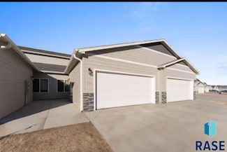 2504 E Copalis Place, Sioux Falls, SD 57108