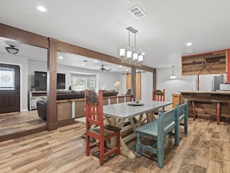 81 Regents Park, Bedford, TX 76022