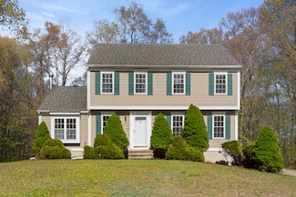 4 Davis Farm Rd, Clinton, CT 06413