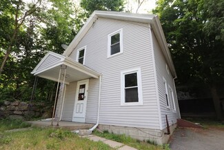 51 Parkview St, Warren, MA 01083