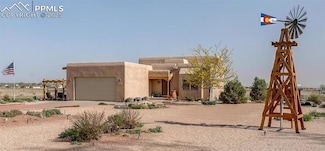 866 W Moccasin Dr, Pueblo, CO 81007