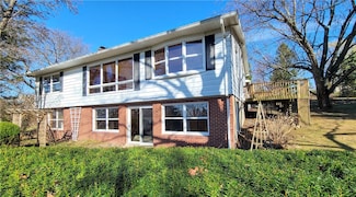 232 Hillcrest Rd, Ithaca, NY 14850