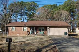 8101 Woodland Meadow Dr, Poplar Bluff, MO 63901