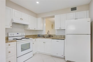 24 Abbey Ln Unit 2020, Delray Beach, FL 33446