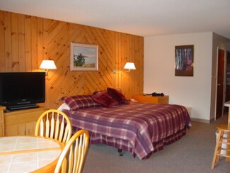 10 Hakone at Smugglers Notch Resort Unit 10, Cambridge, VT 05464