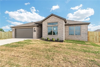 1012 Marquis Ave, Lowell, AR 72745