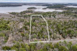 15 Abenaki Rd, Phippsburg, ME 04562