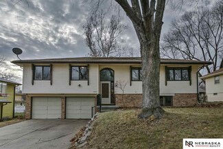4834 S 102nd St, Omaha, NE 68127