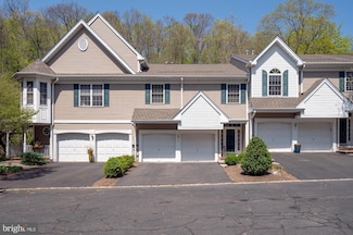 2 Rock Creek Woods Dr, Lambertville, NJ 08530
