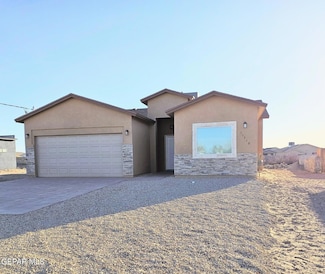 13345 Emerald Pearl Dr, Horizon City, TX 79928