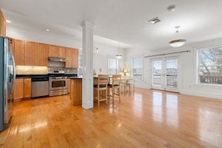 714 E 4th St Unit 3, Boston, MA 02127