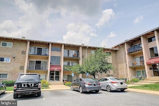 7615 Fontainebleau Dr, New Carrollton, MD 20784