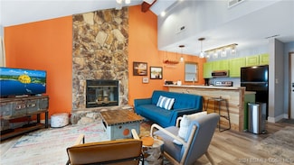 2500 Bay Point Ln Unit 645, Osage Beach, MO 65065