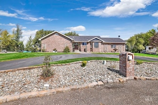 450 W Star Dr, Burley, ID 83318