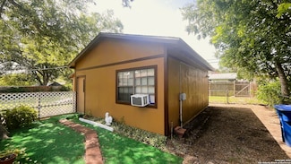 3722 Electra Dr, San Antonio, TX 78218