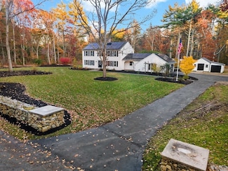 15 Hickory Ridge Rd, Rehoboth, MA 02769