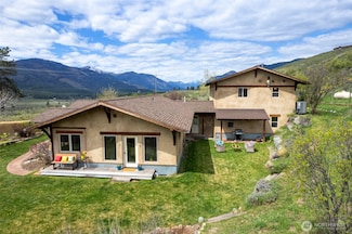 40 Rolling Rock Rd, Winthrop, WA 98862