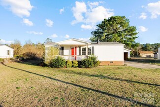 2827 Spring Court Rd, Kinston, NC 28504