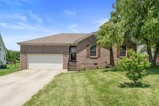 313 Man O' War Ct, Lawrenceburg, KY 40342