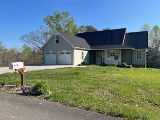 440 Carriage Ln, Jamestown, KY 42629