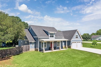 127 Buenger Rd, Industry, TX 78944