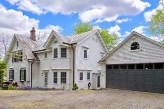 93 Cabot St Unit 1, Newton, MA 02458