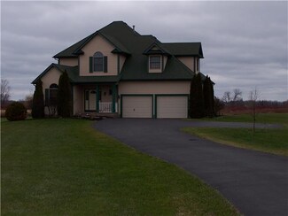 2364 N Hamlin Rd, Hamlin, NY 14464