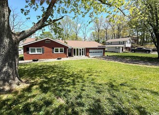 338 Eastwood Dr, Bedford, IN 47421