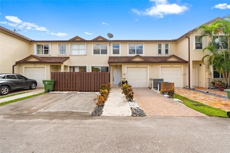 9580 SW 2nd Ct, Pembroke Pines, FL 33025