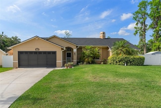 18816 Tracer Dr, Lutz, FL 33549