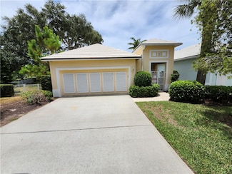 1450 Saint Catherines Cir, Vero Beach, FL 32967