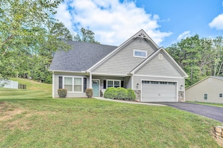 4273 Daugherty Rd, Salem, VA 24153
