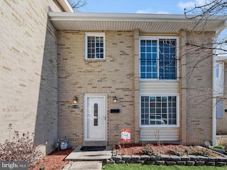 17729 Topfield Dr, Gaithersburg, MD 20877
