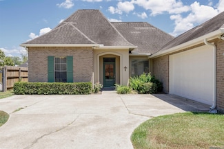 14450 Lake Meadows Ct, Gonzales, LA 70737
