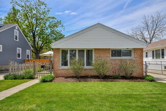 4132 Blanchan Ave, Brookfield, IL 60513